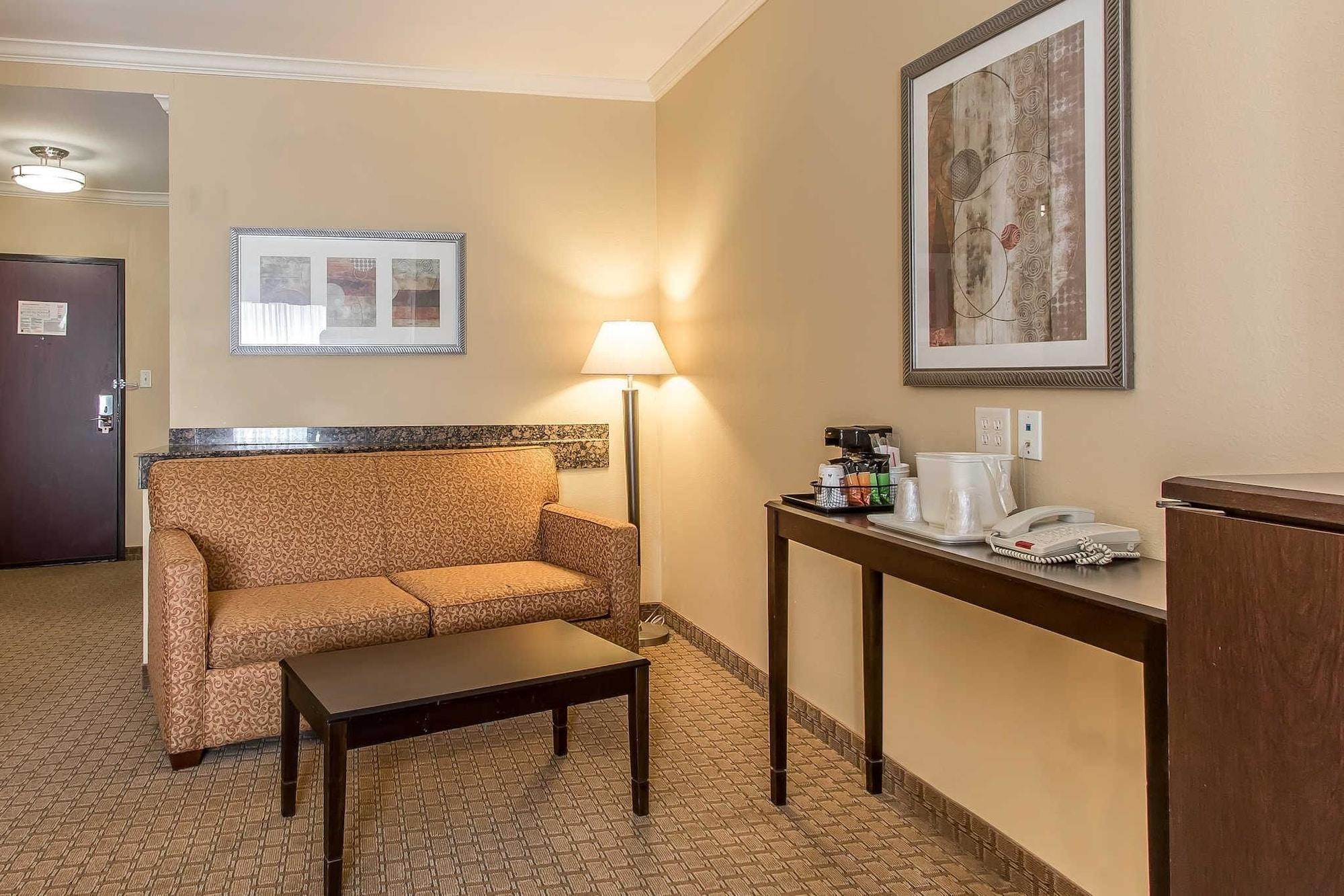 Comfort Suites Lawton Near Fort Sill מראה חיצוני תמונה